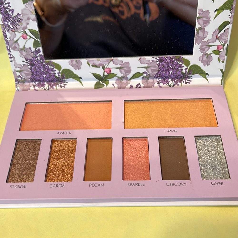 Vegan Eyeshadow & Blush Palette